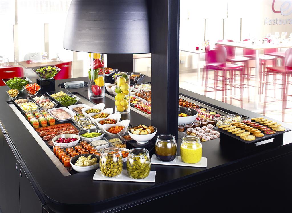 Hotel Campanile Saint-quentin-en-yvelines 3*