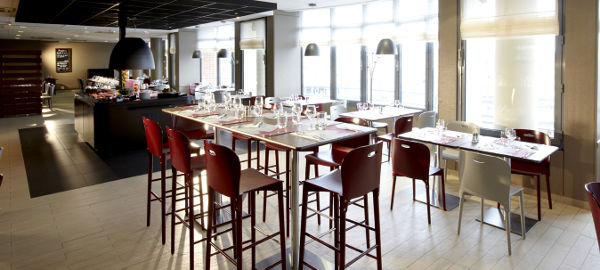Hotel Campanile Saint-quentin-en-yvelines 3*