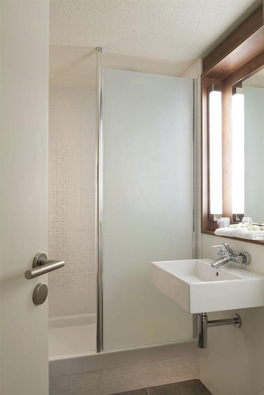 Campanile Saint-quentin-en-yvelines Hotel 3*